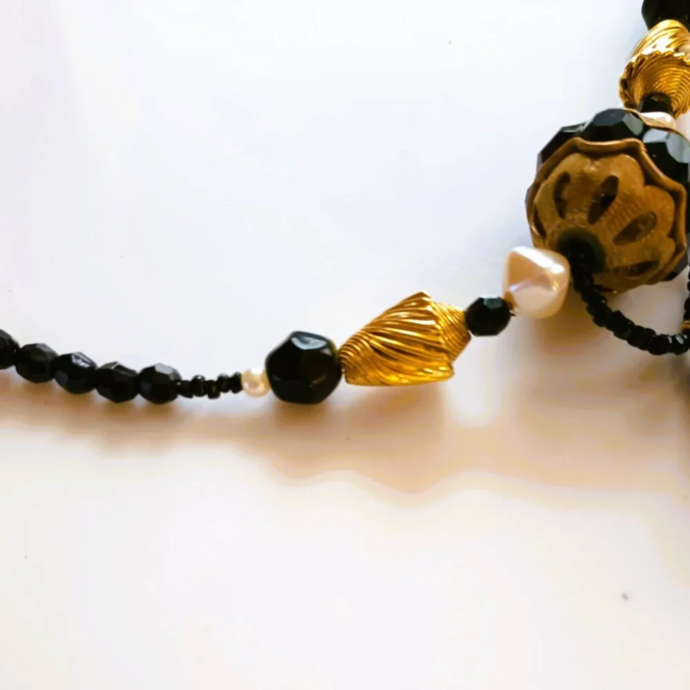 Black Bead Pearl Drop Necklace 18